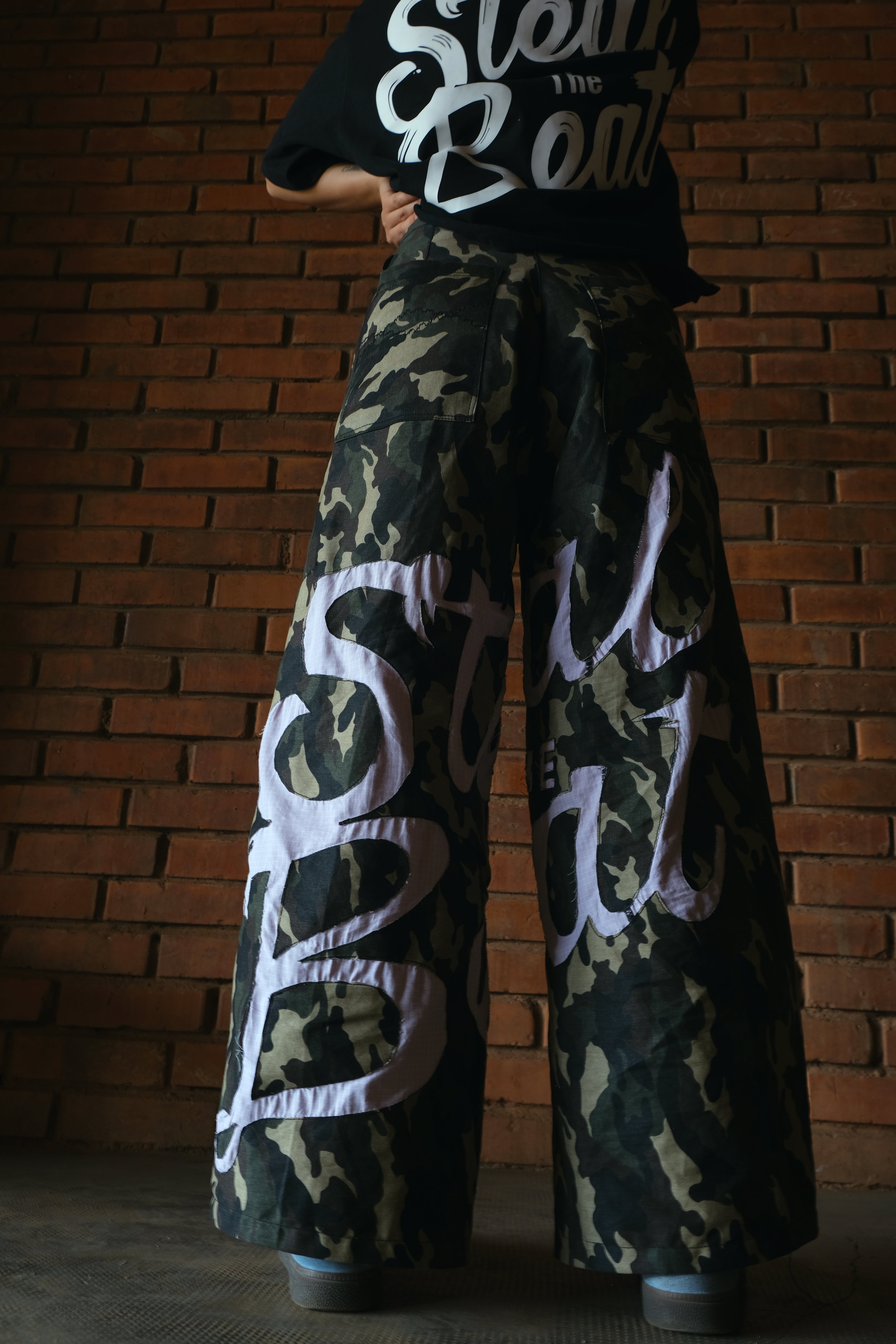 DO NOT WEAR: PANTS